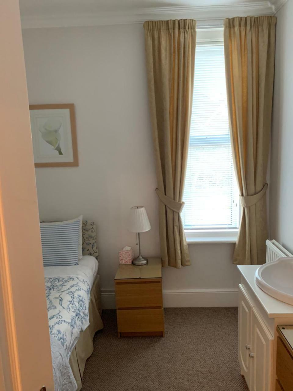Rivendell Guest House Southampton Ngoại thất bức ảnh